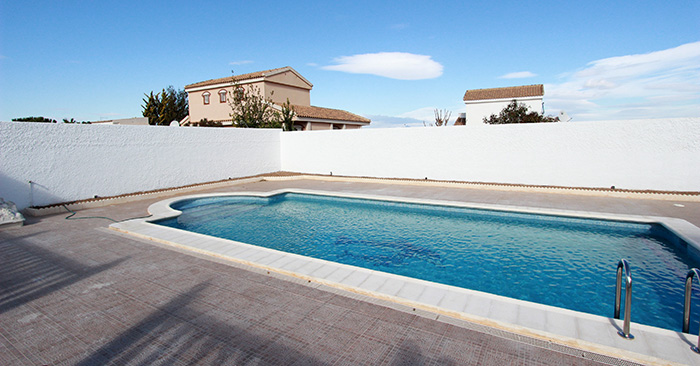 reforma-terraza-piscina-muro03